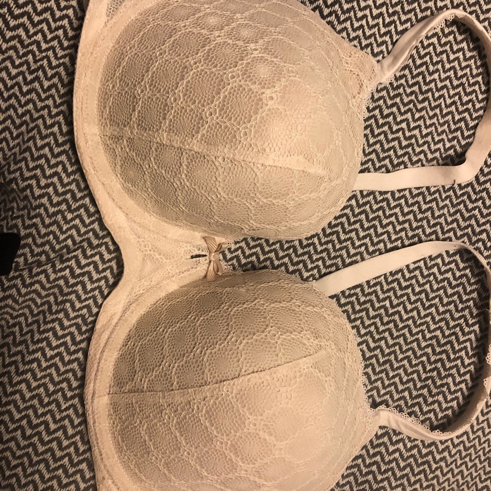 Body by Victoria Demi bra